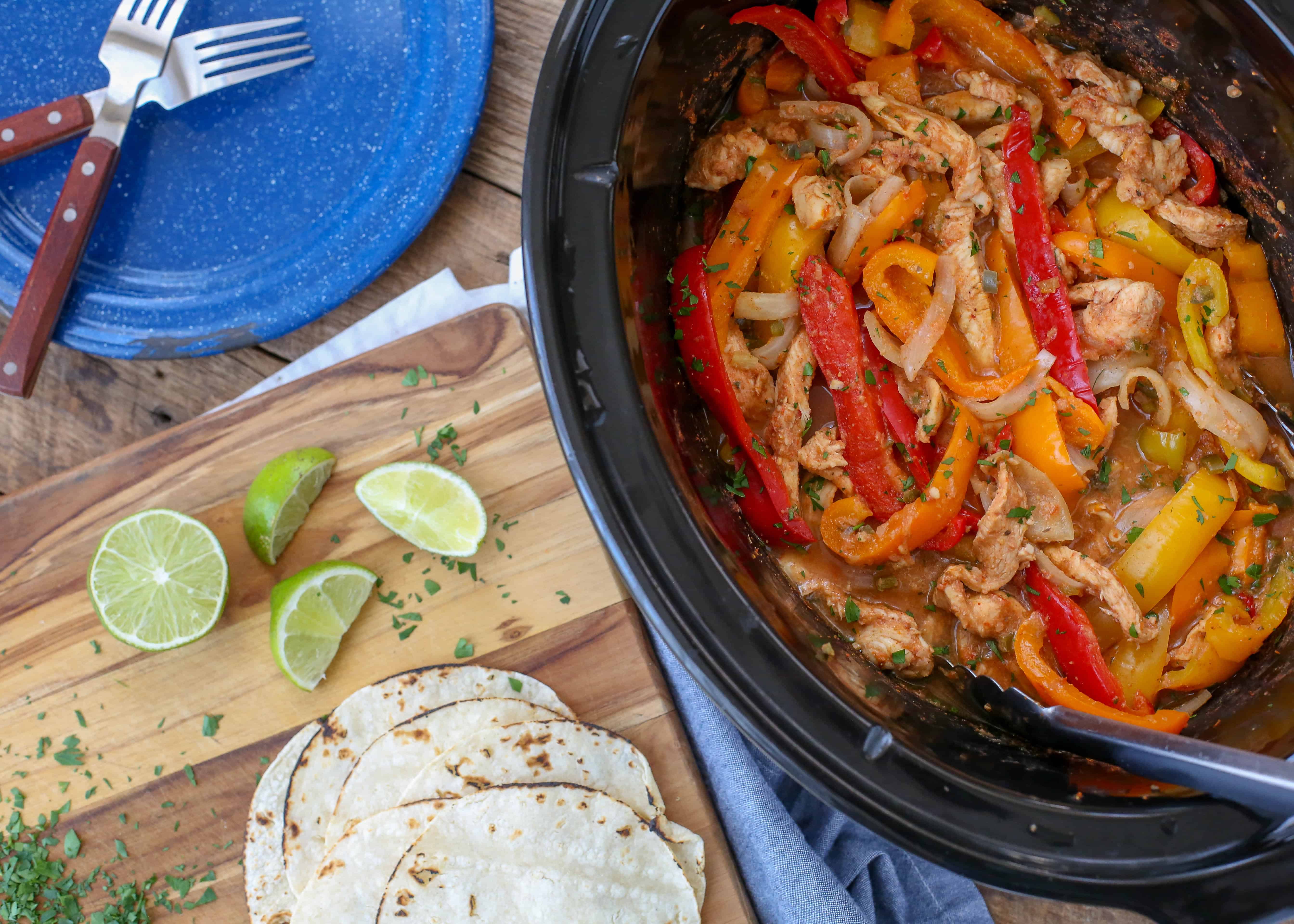 Effortless Crockpot Chicken Fajitas: Spicy Dinner Done Fast